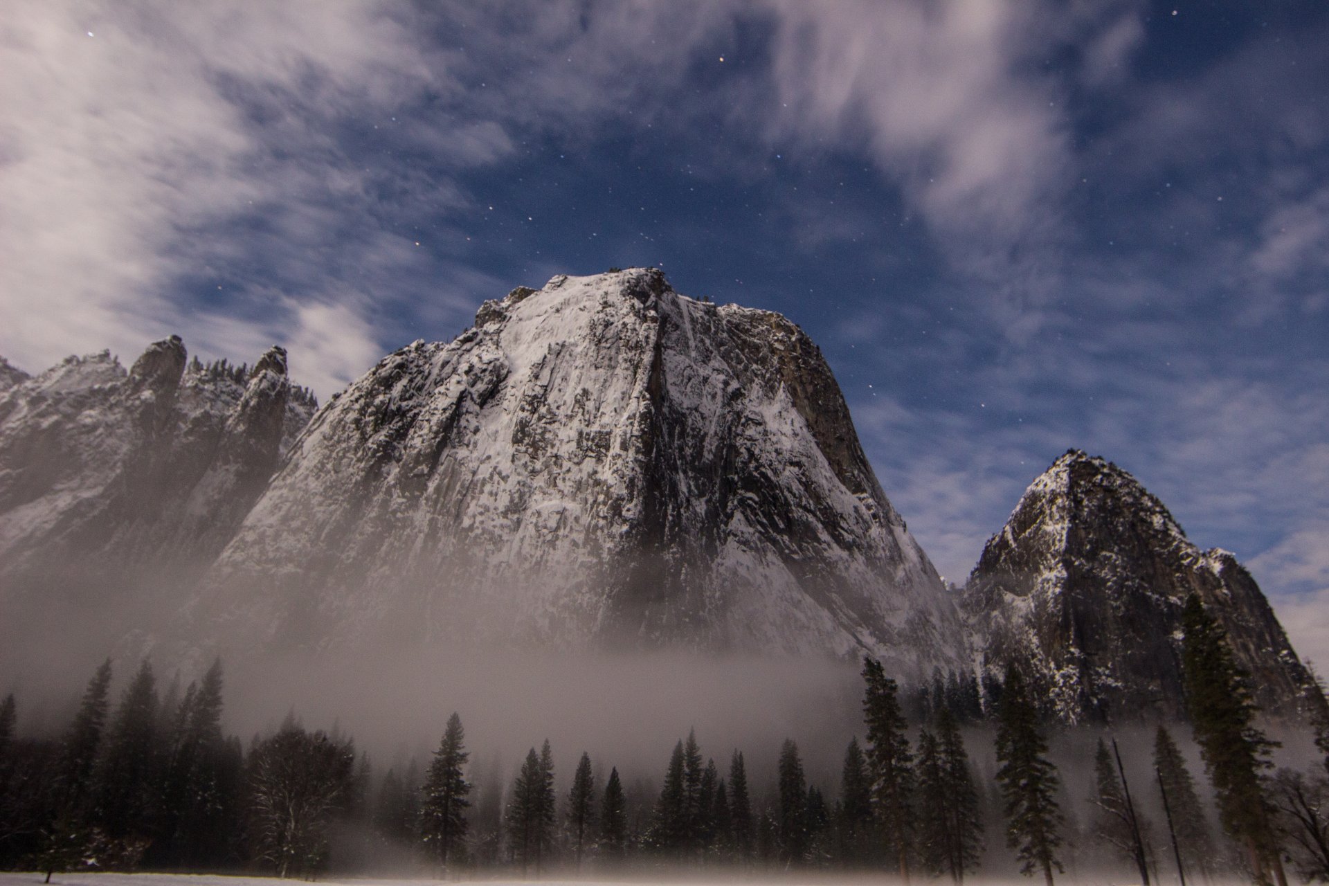 yosemite national park usa wald berge nationalpark schnee dunst himmel sterne