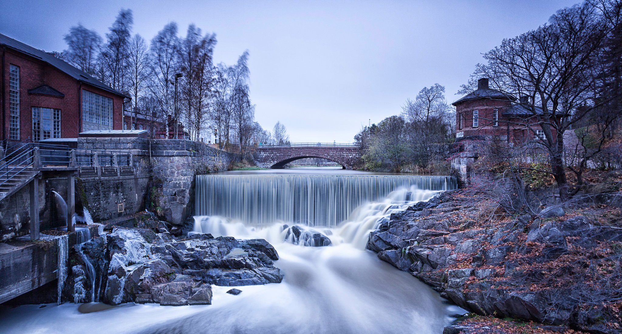 vanhankaupunginkoski helsinki rápidos del casco antiguo parque vanhankaupunginlachti finlandia