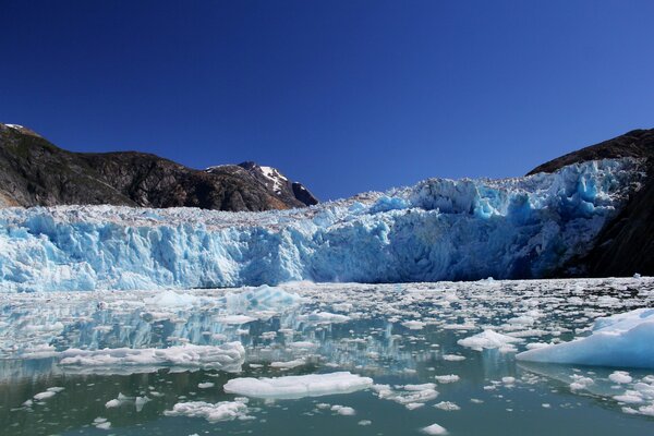 Die Gletscher des Tracy-Arm-Fjords in Alaska