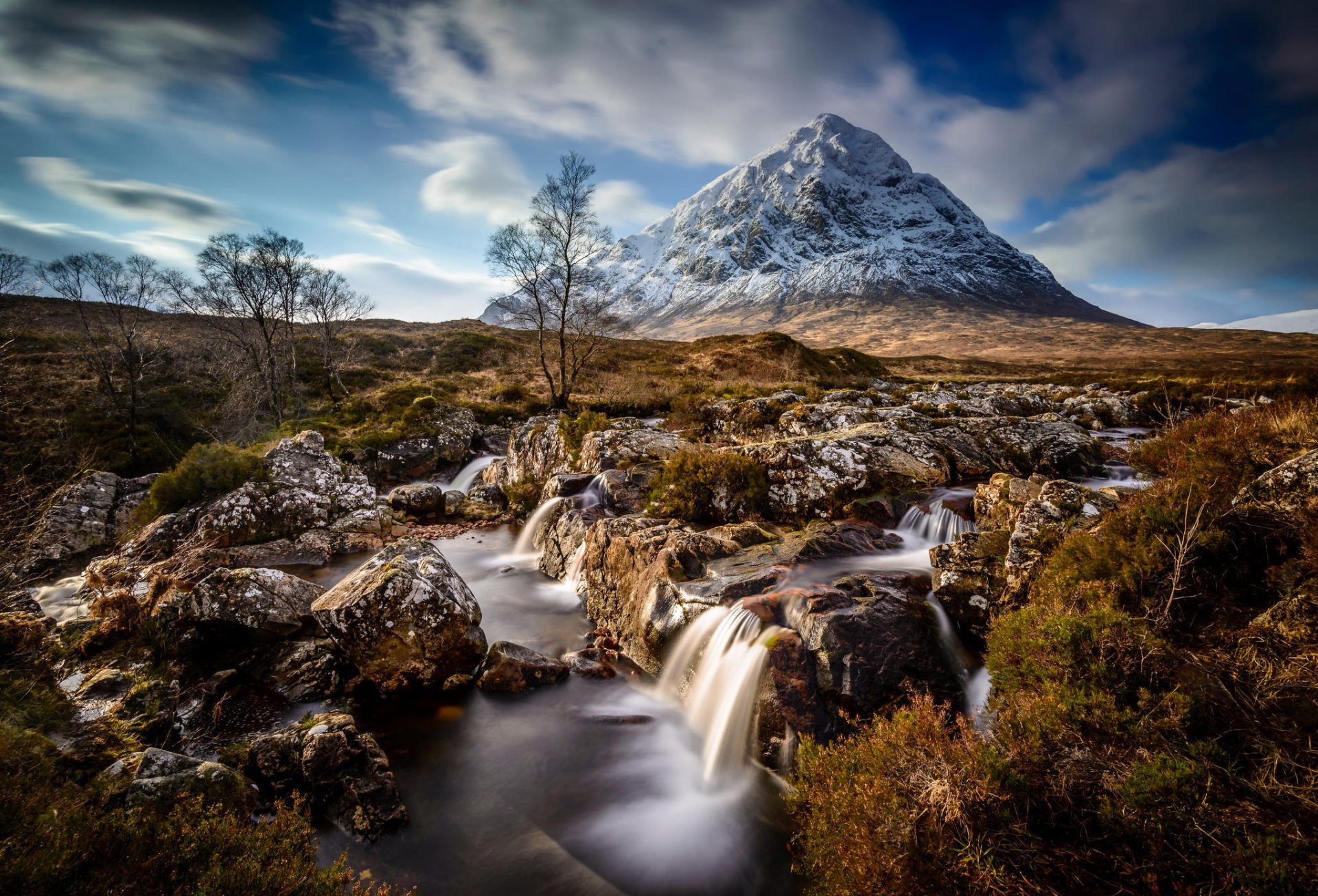 schottland berg fluss kaskaden