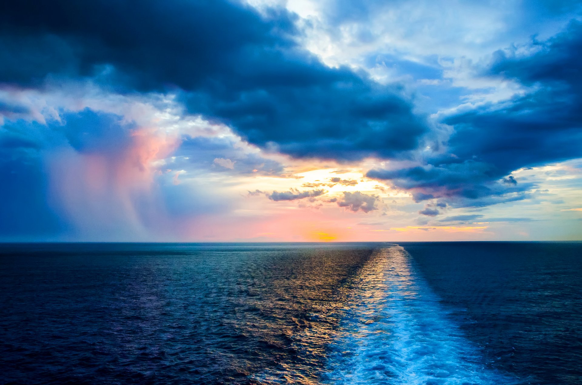 ocean atlantic water waves horizon sunset clouds sky nature