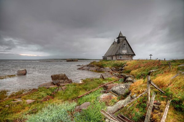 Bâtiment en bois à Solovki dans le Nord de la Russie