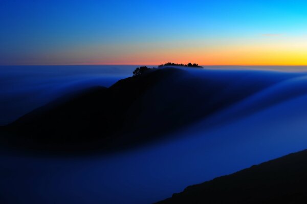 Morning fog in the highlands