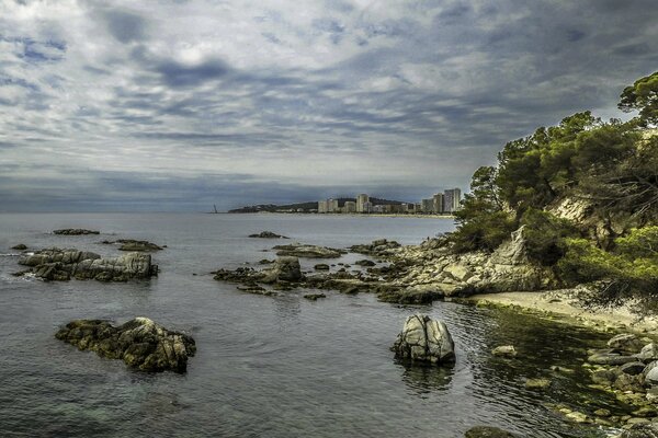 Panorama de la ville espagnole sur le rivage