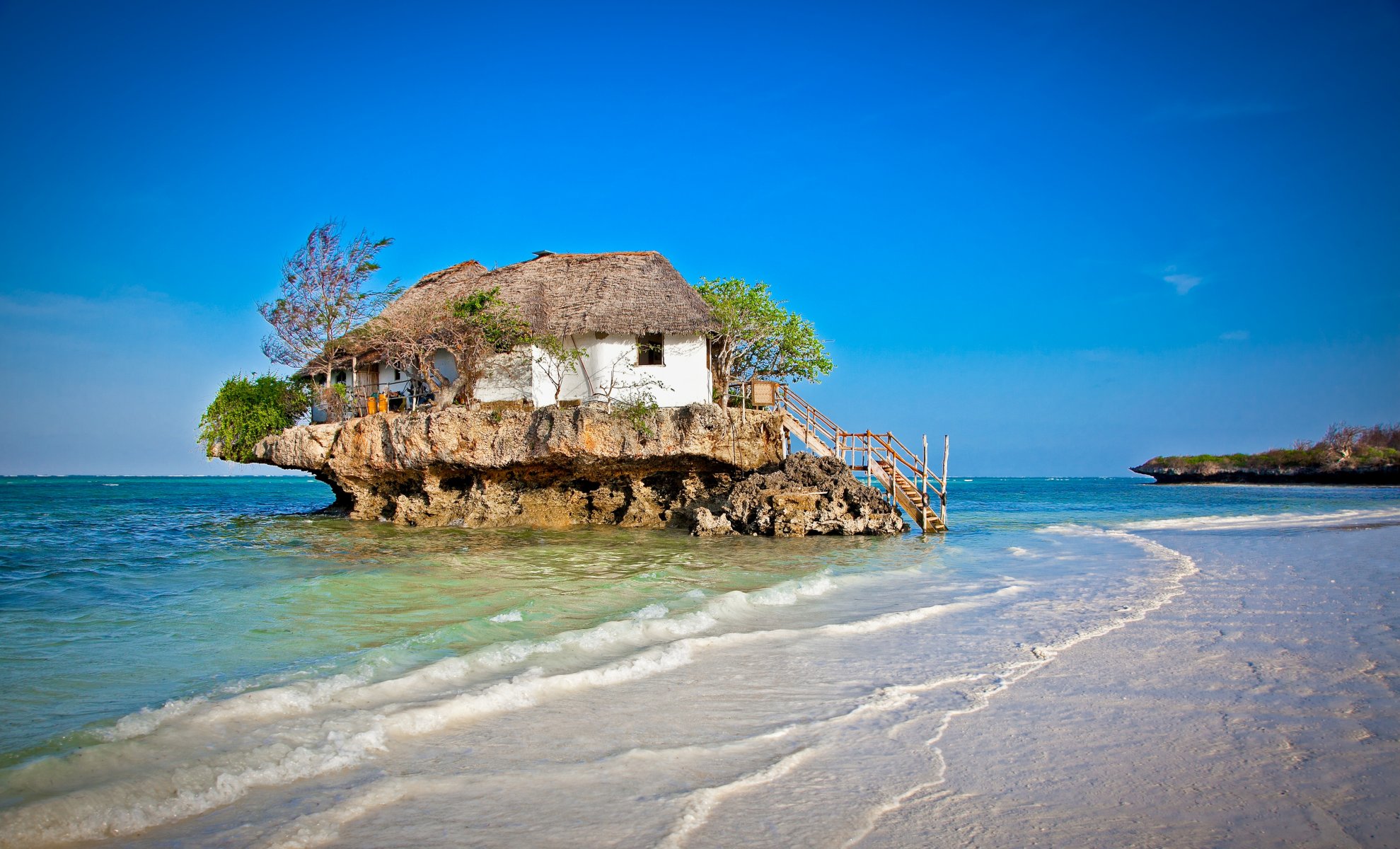 îlot maison escalier mer arbres