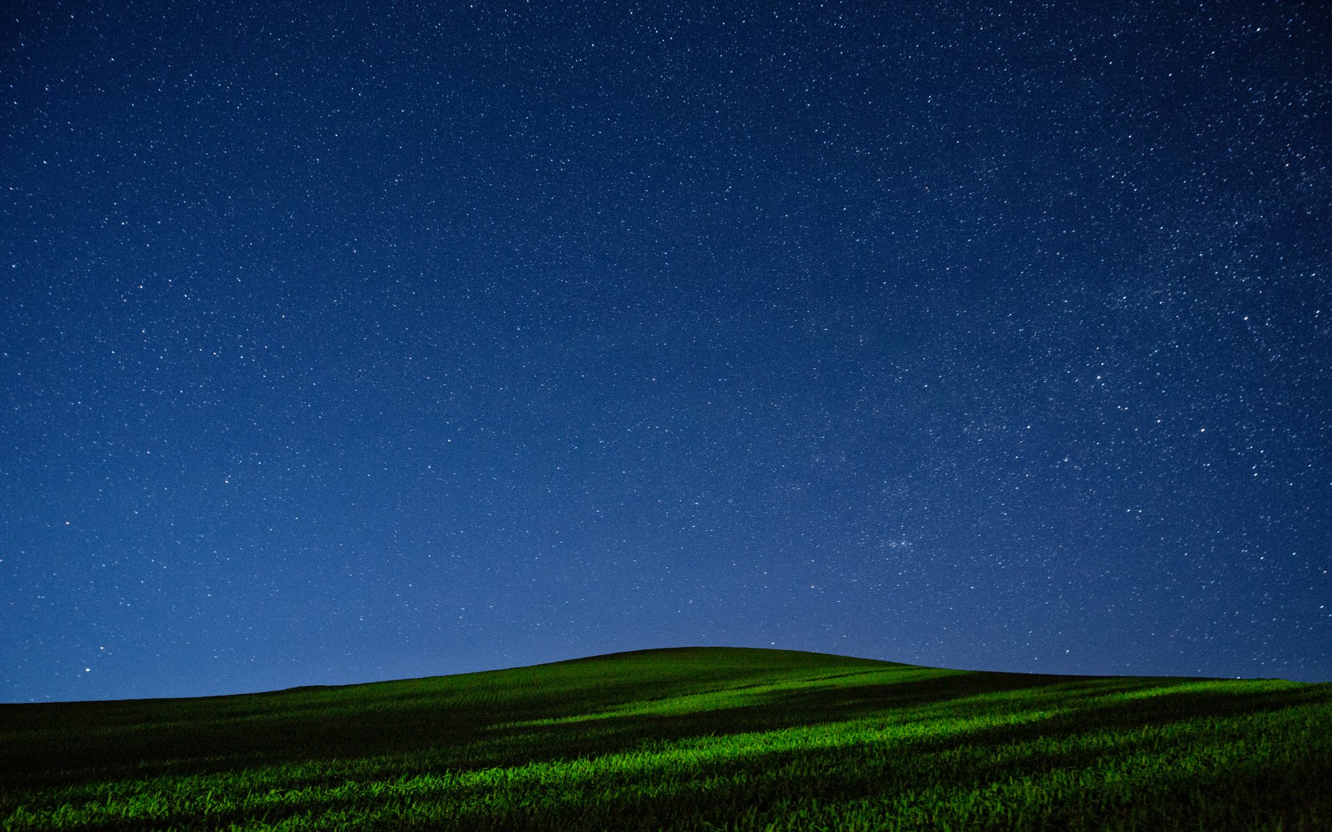 notte cielo stelle campo collina erba