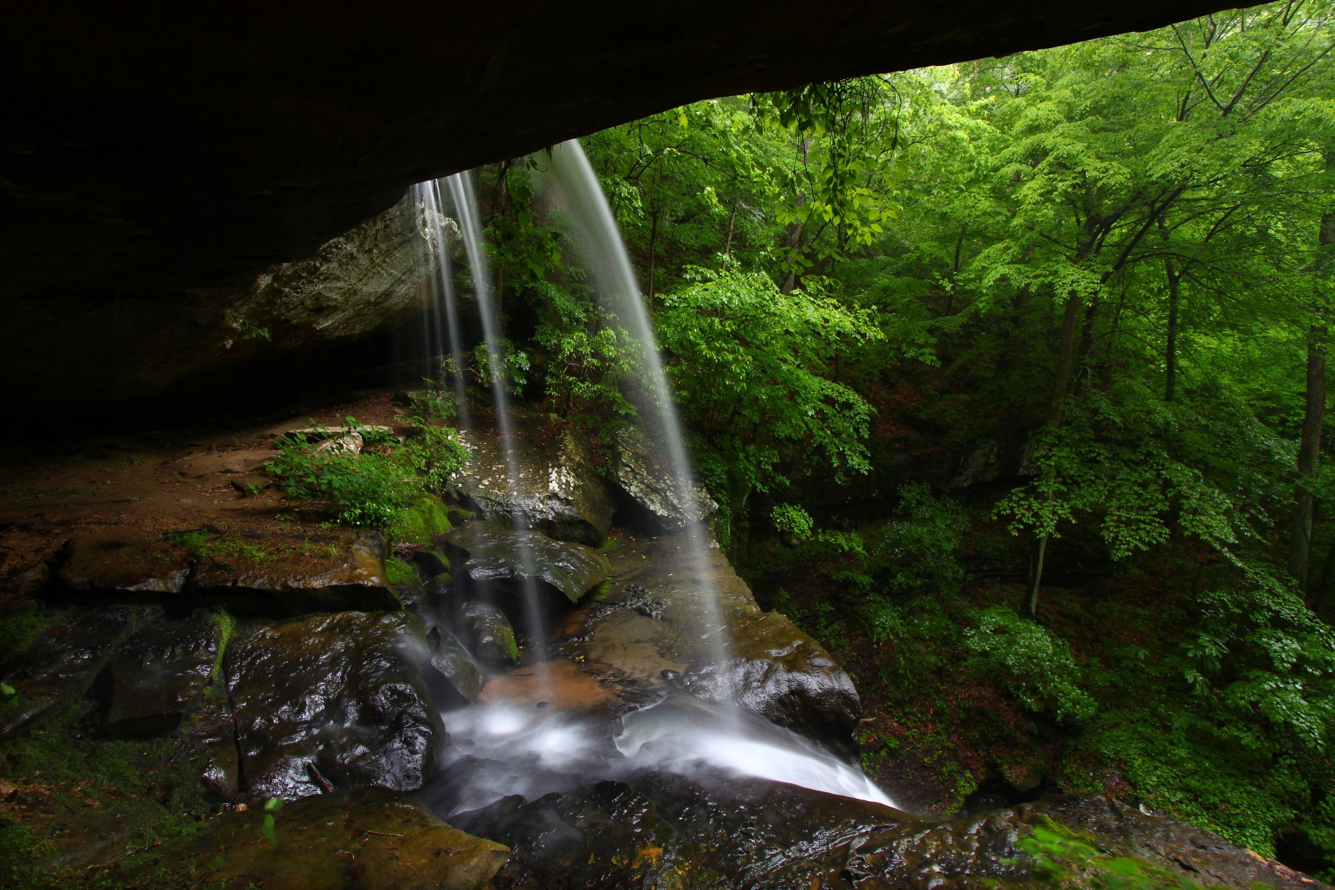 grotte cascade fraîcheur