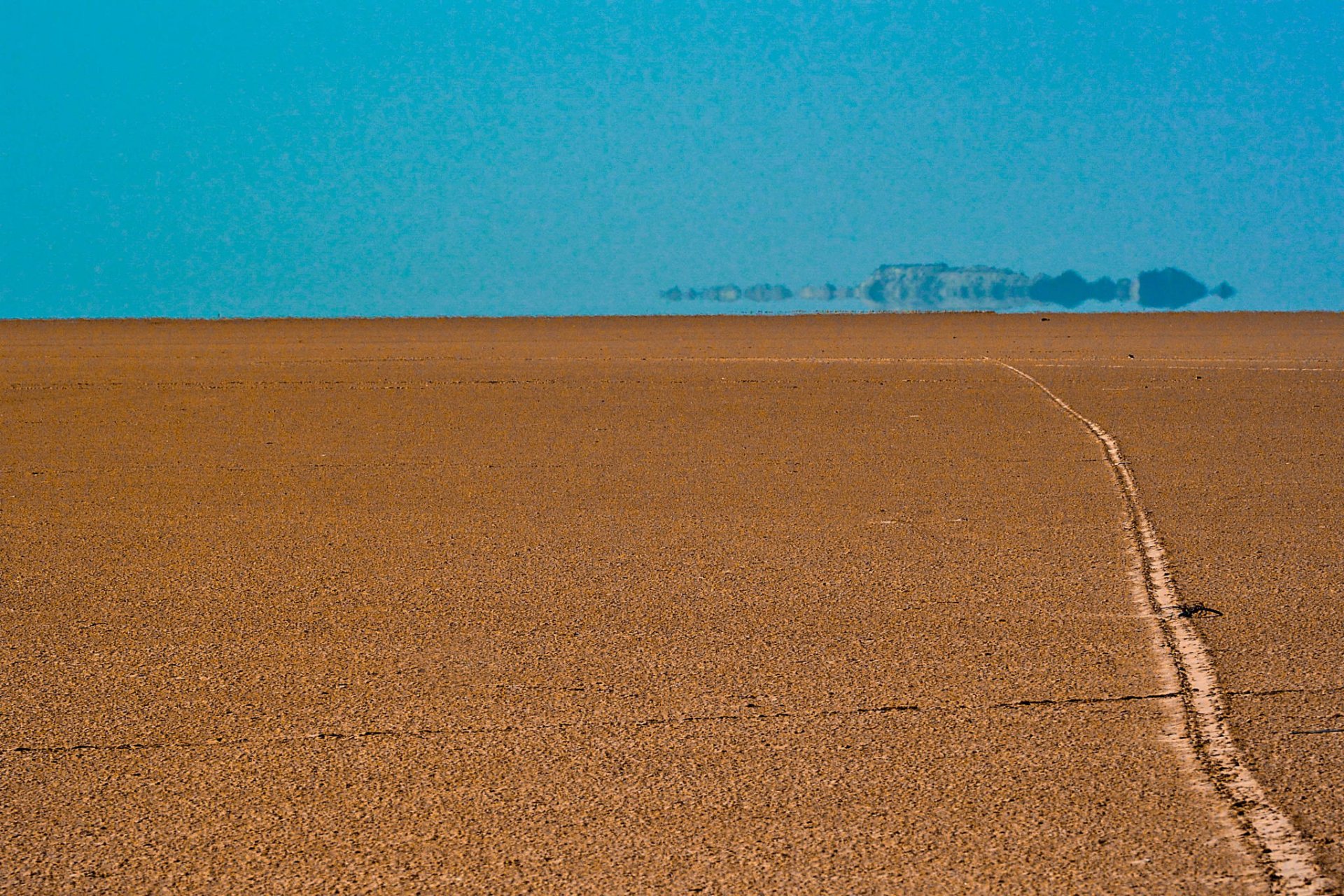 miraż pustynia sahara upał