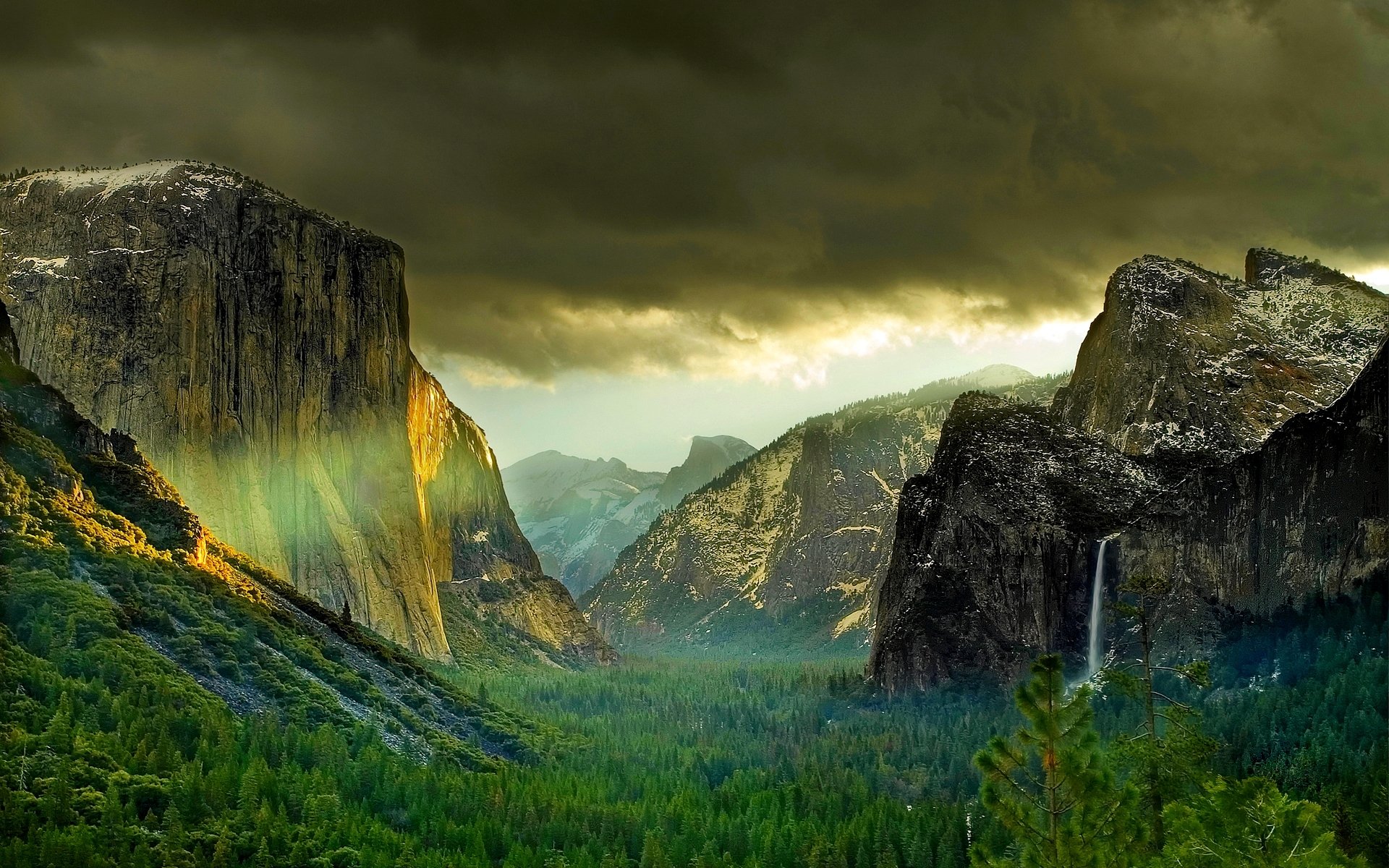 montañas nubes bosque cascada parque nacional de yosemite américa