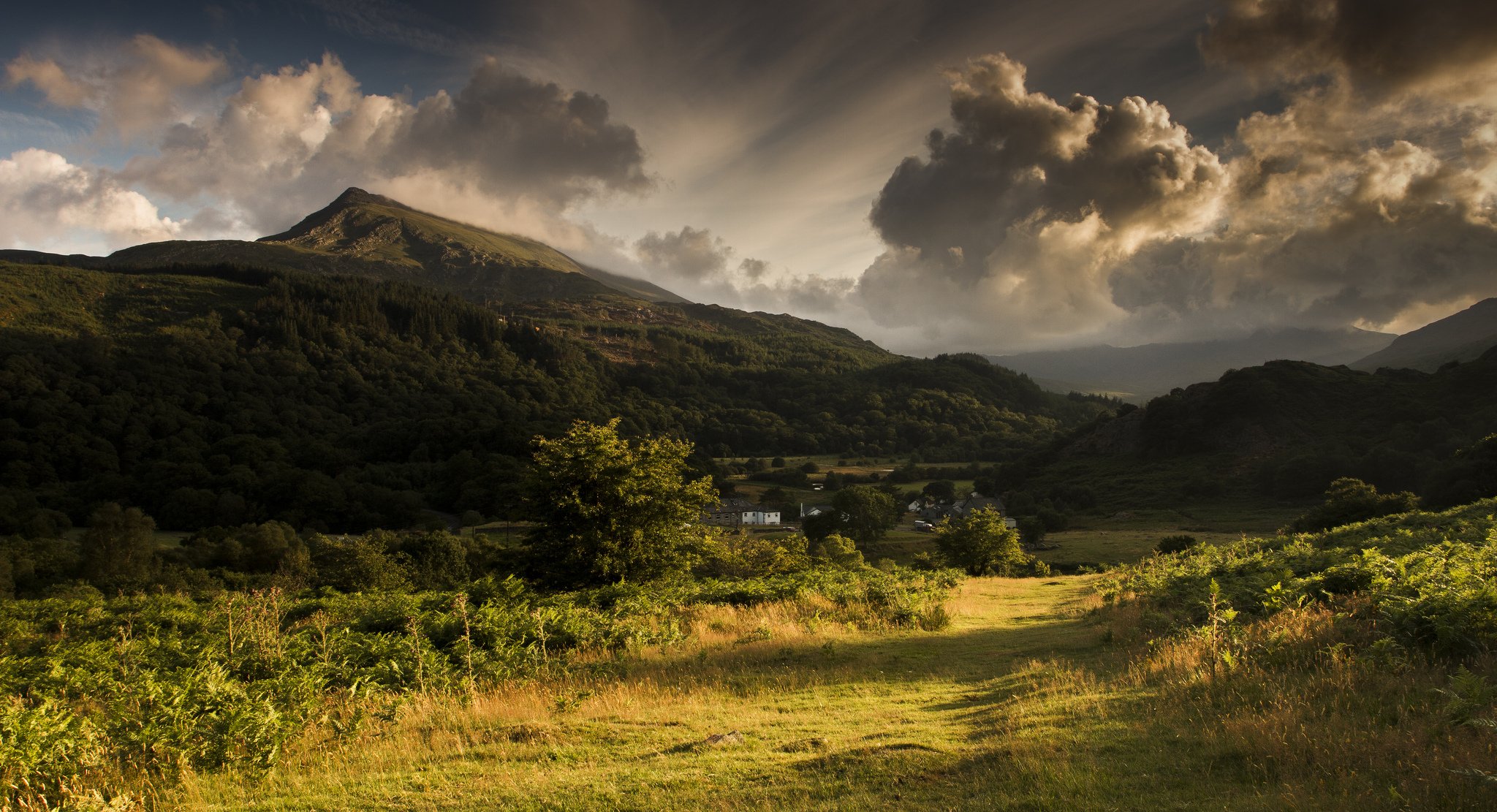 berge natur landschaft tal himmel wolken