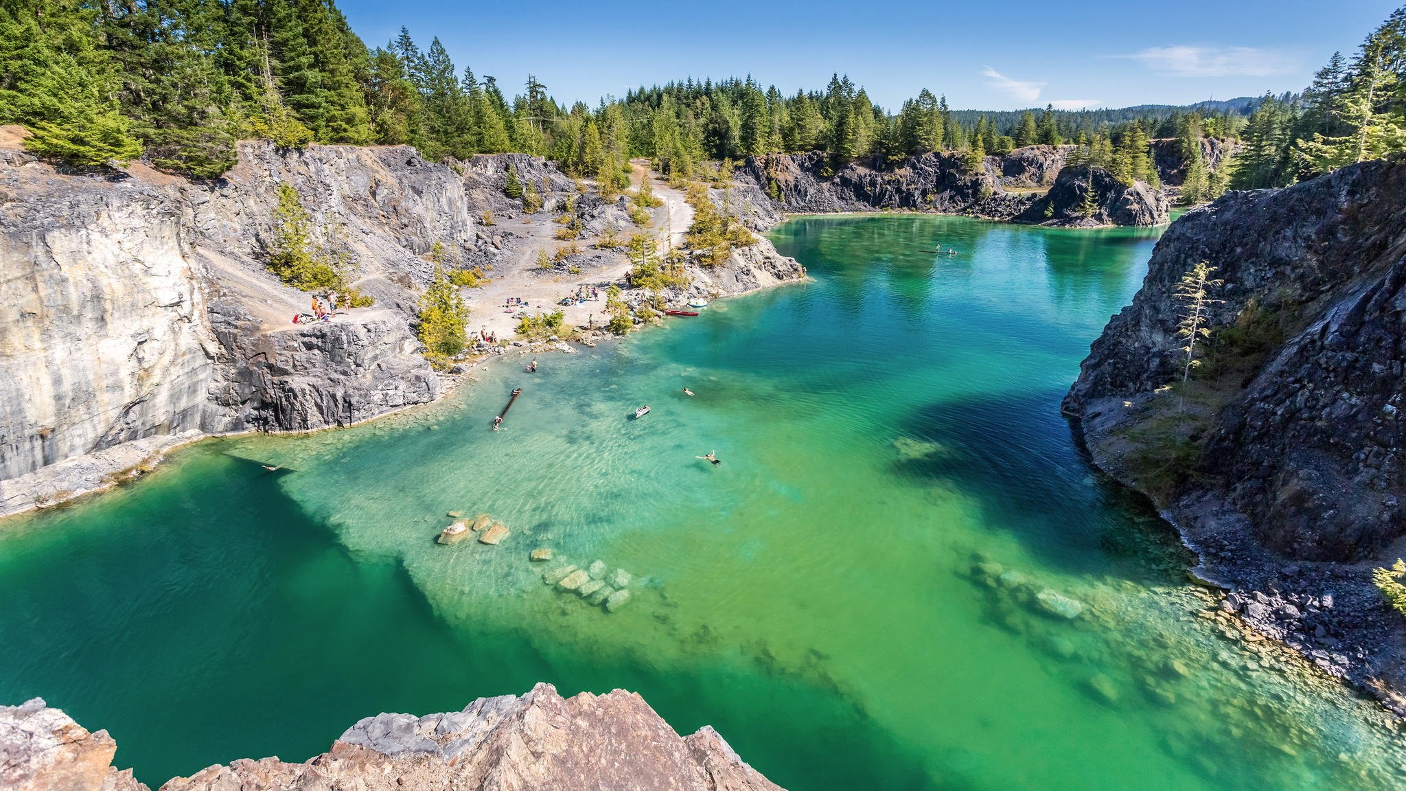 lago naturaleza río rocas bosque verano