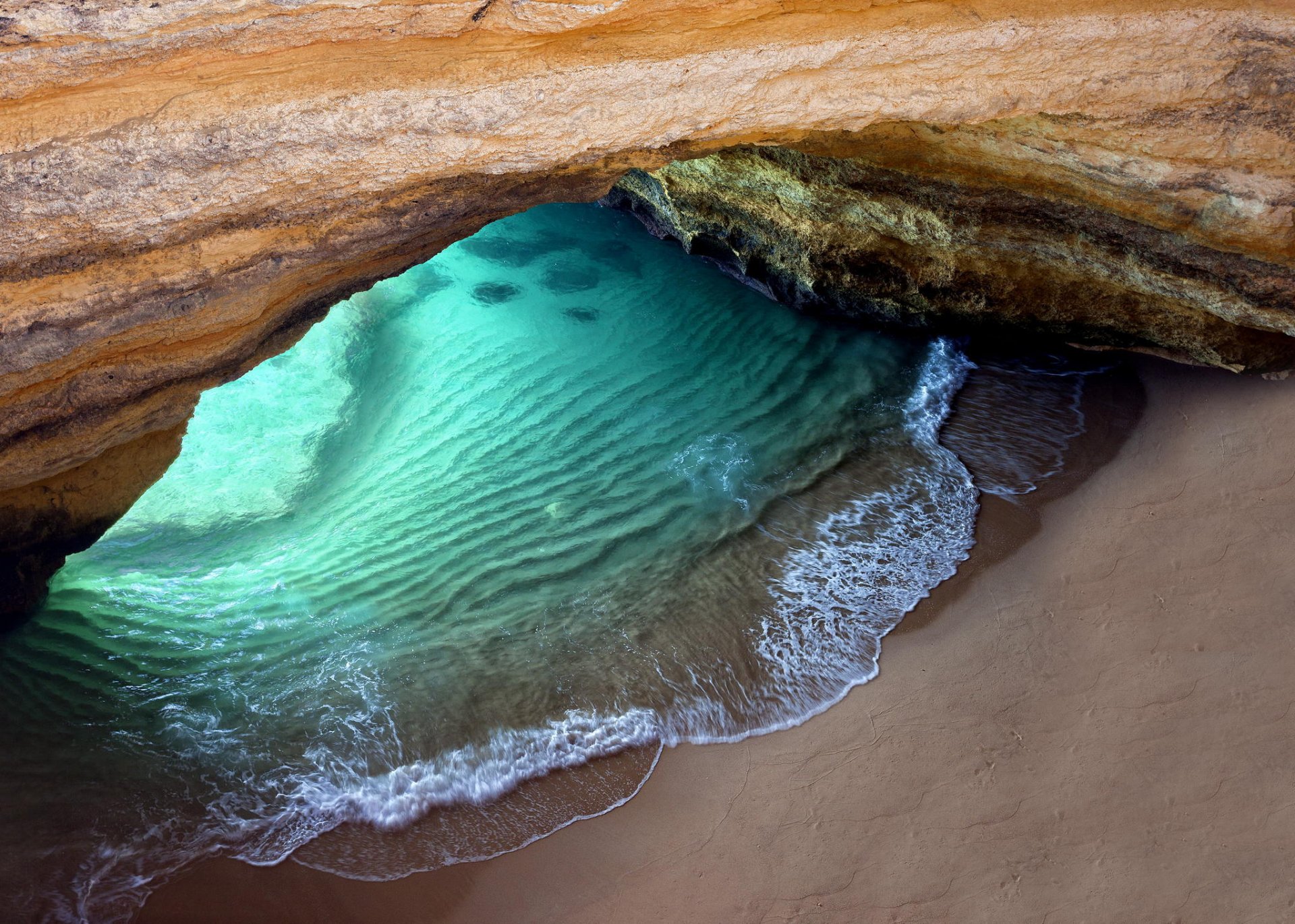 océan plage grotte rocher