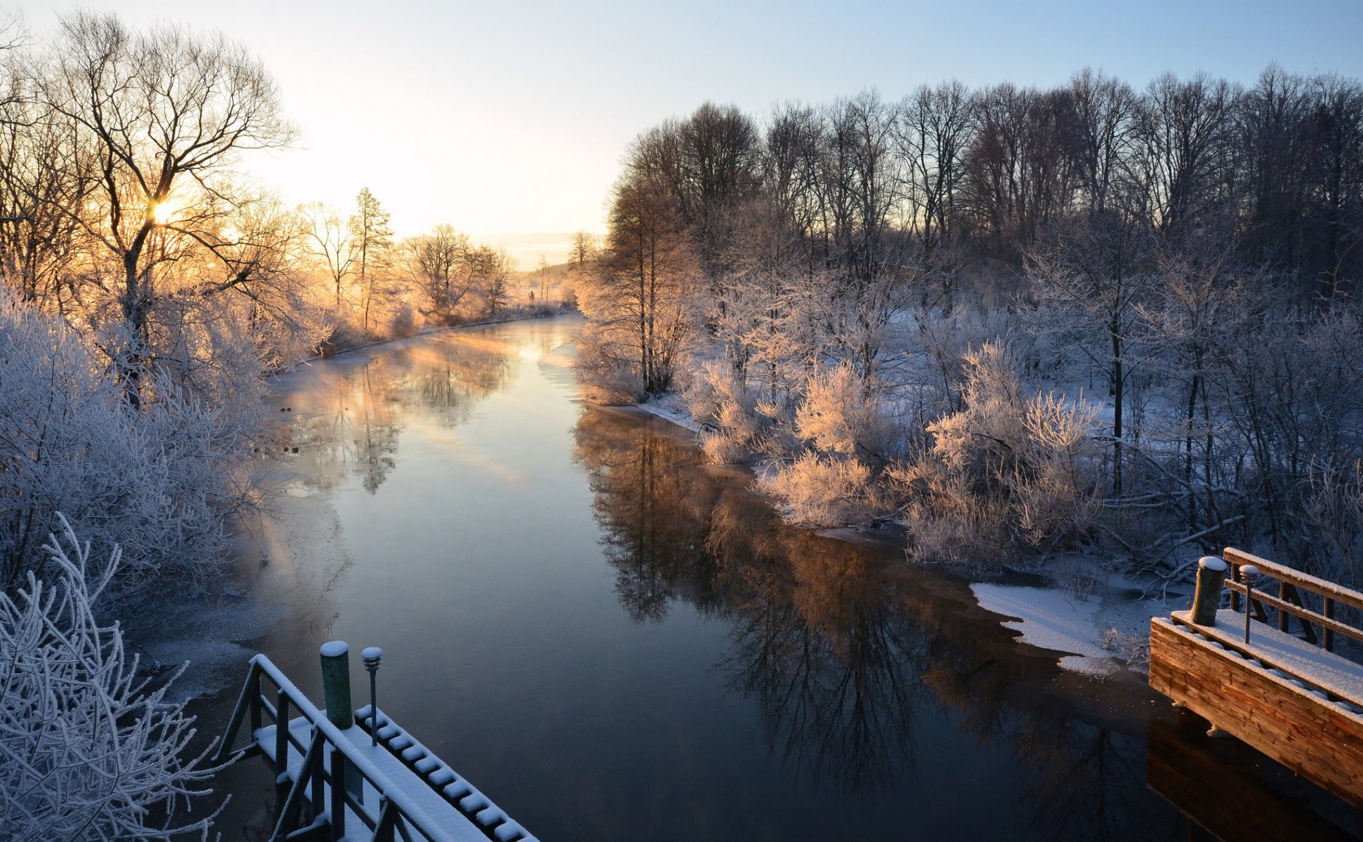 suecia río invierno mañana