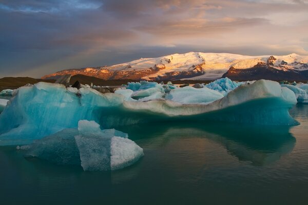 Icebergs and snowy mountains in Iceland