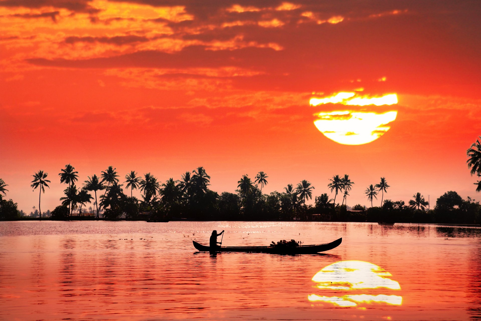 río barco reflexión hombre sol costa puesta de sol india