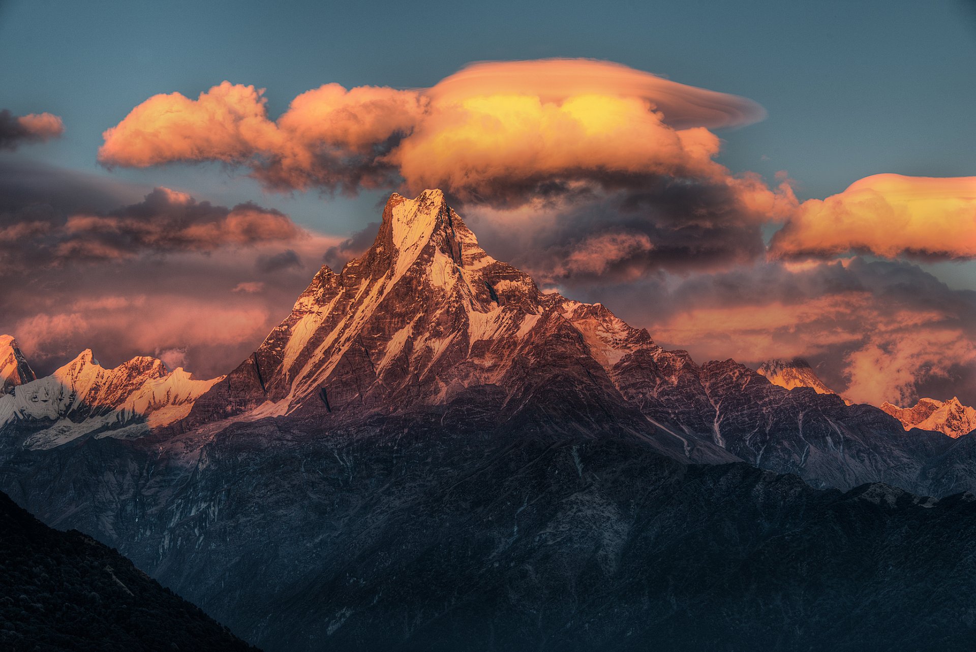 berge nepal gipfel grat gipfel schnee sonnenuntergang wolken