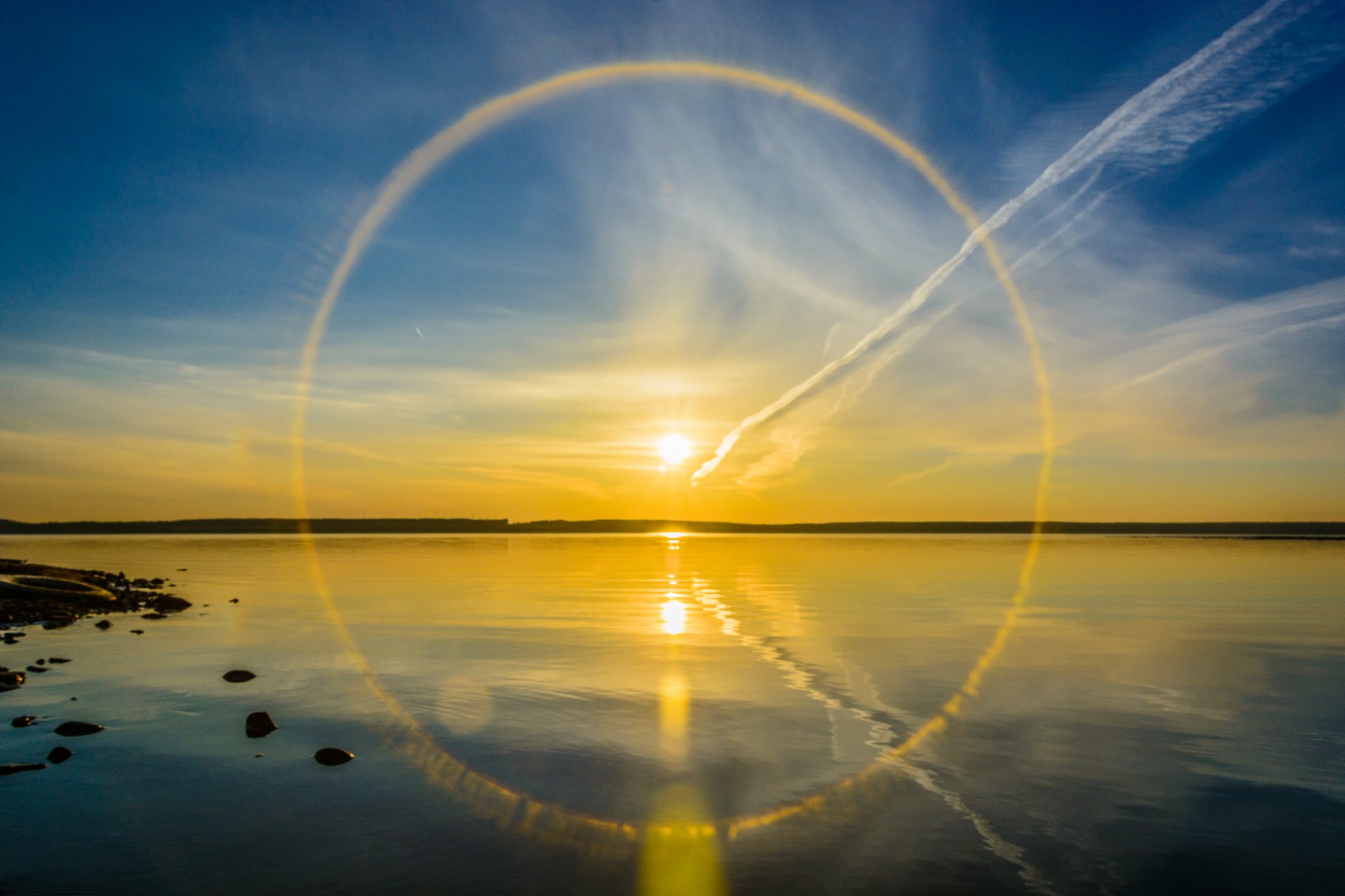 lac soleil halo réflexion