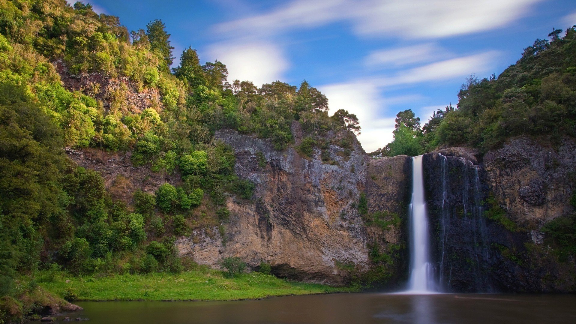 cascada árboles naturaleza rocas agua lago hierba