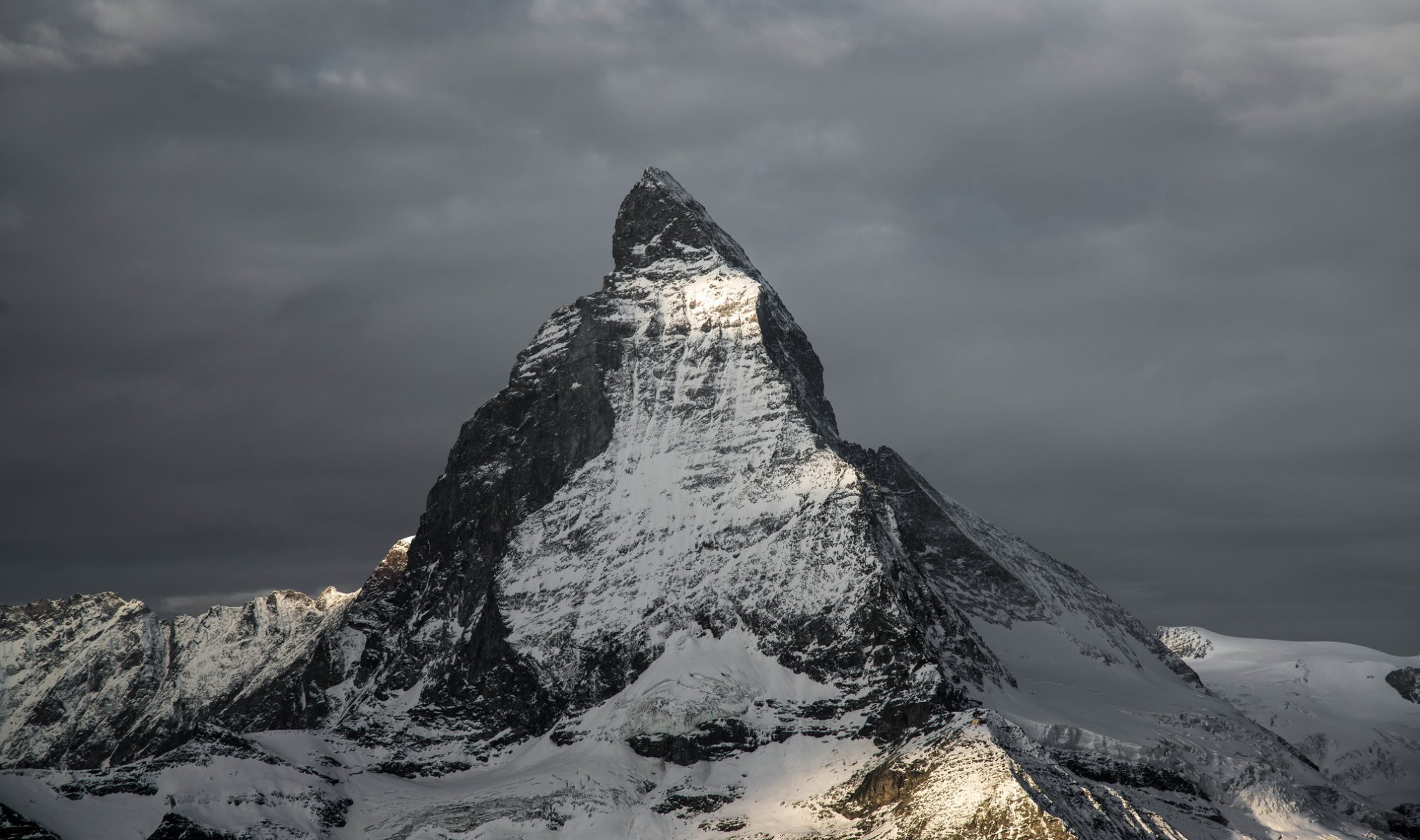 montagna cervino alba picco vetta neve