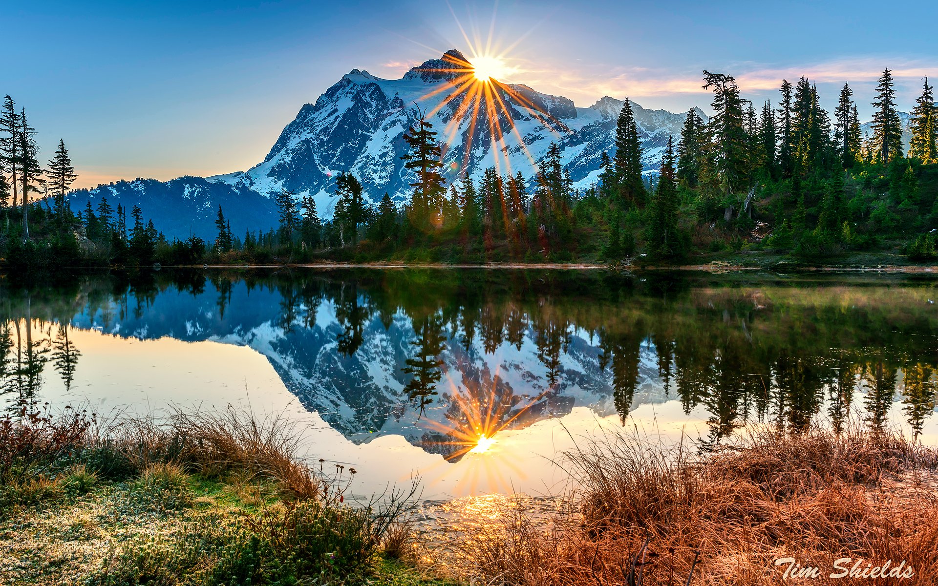 usa washington mount baker vulkan see morgen sonne strahlen reflexionen wald herbst oktober