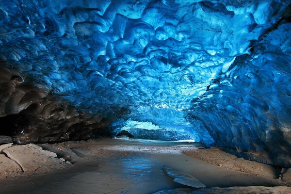 Islandia foto de la cueva en azul