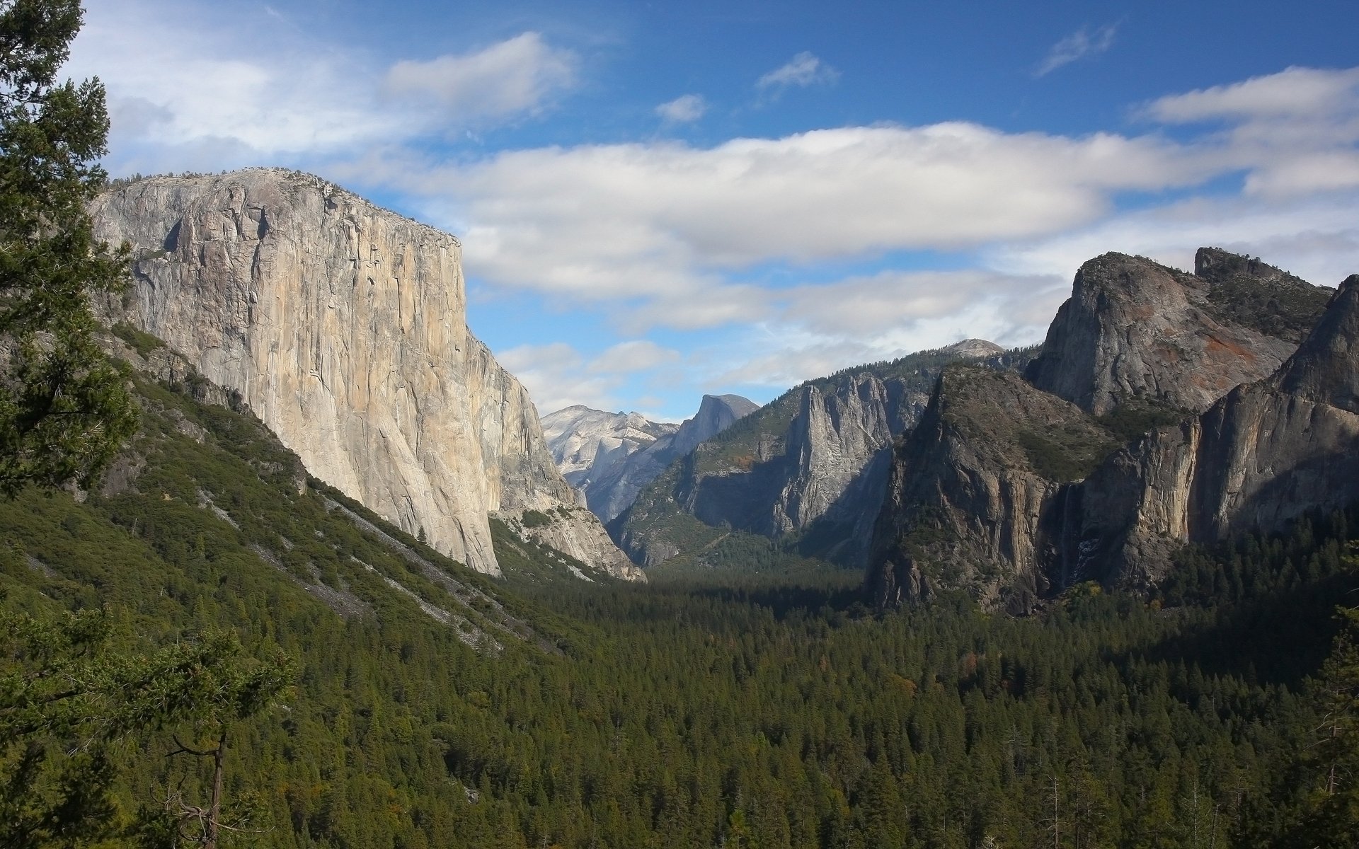 yosemite arbres nuages