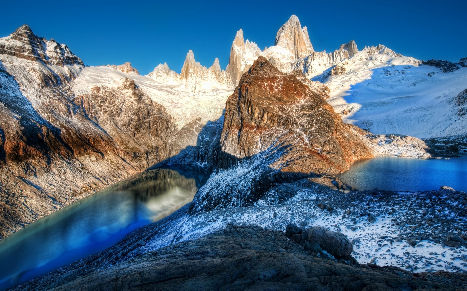 montagnes lac neige