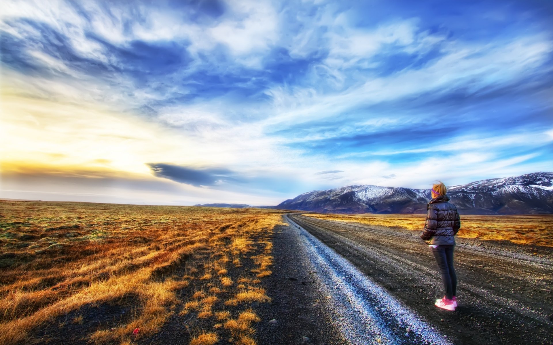 route ciel montagnes