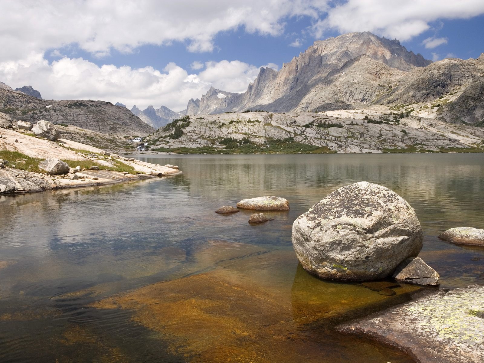 berg fluss berge steine himmel unterhalb der titcomb becken national forest bridge wyoming