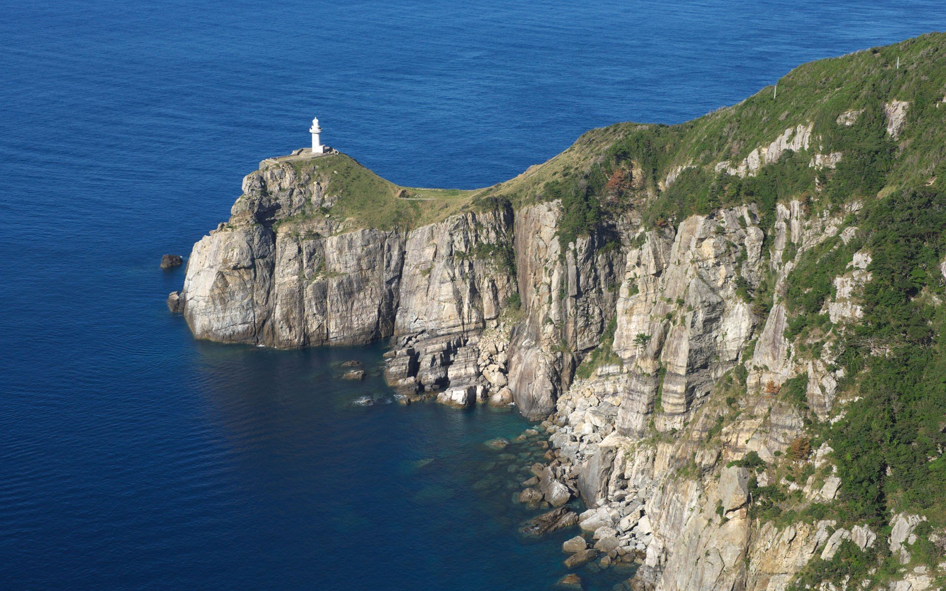 giappone faro montagne