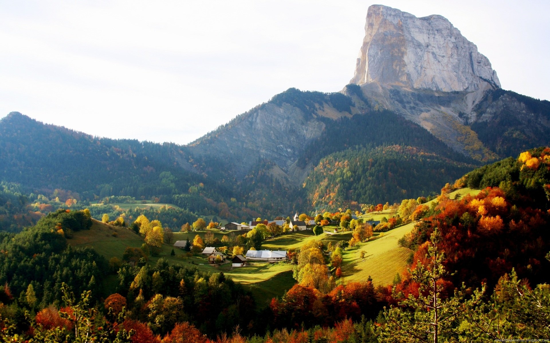 otoño montaña rural