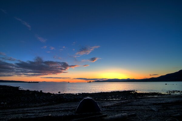 Hermosa vista de la puesta de sol en Vancouver