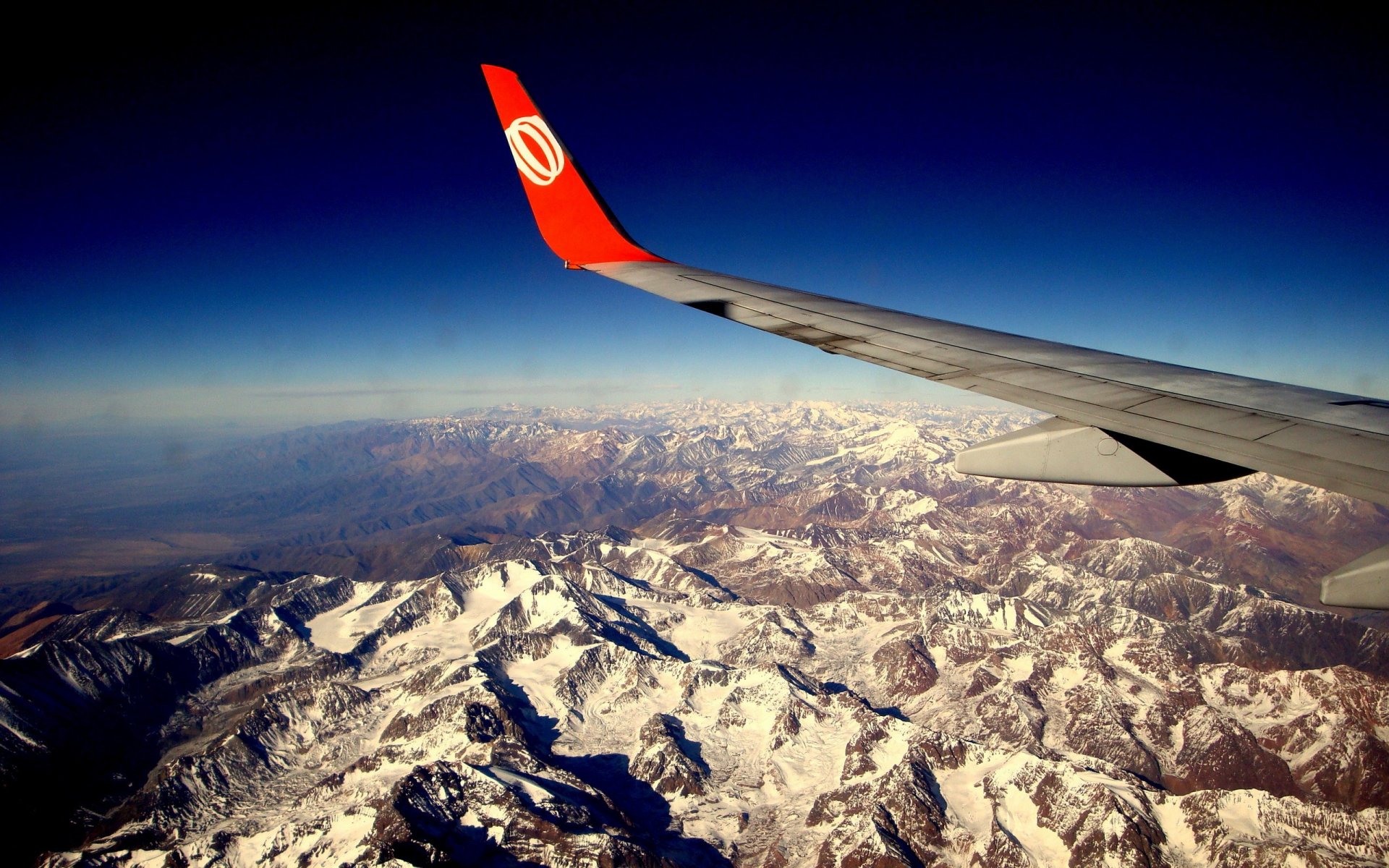 berge flugzeug flügel