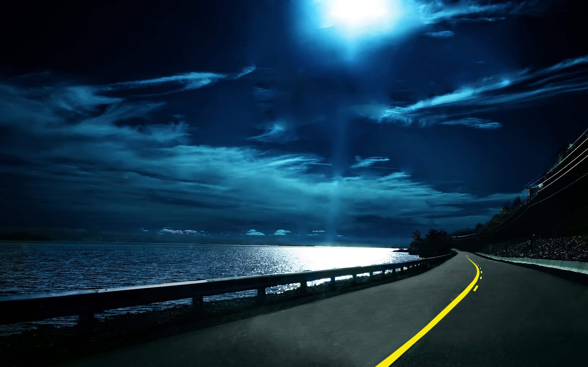 route marquage chemin eau nuit distance horizon ciel nuages