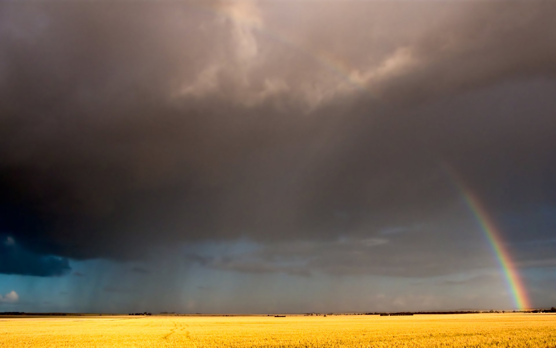 nuvole arcobaleno cielo campo