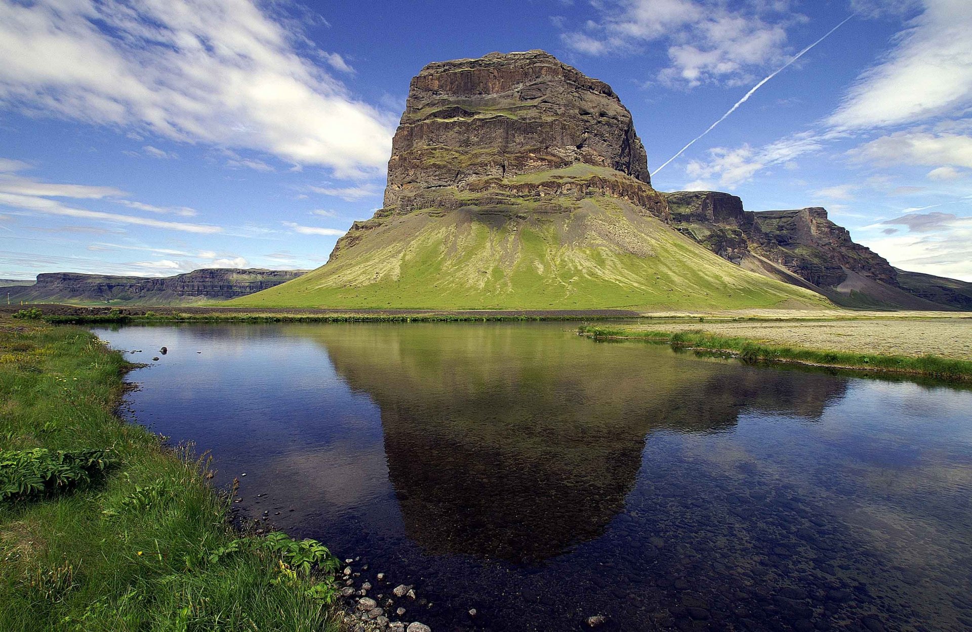 mountain river cloud