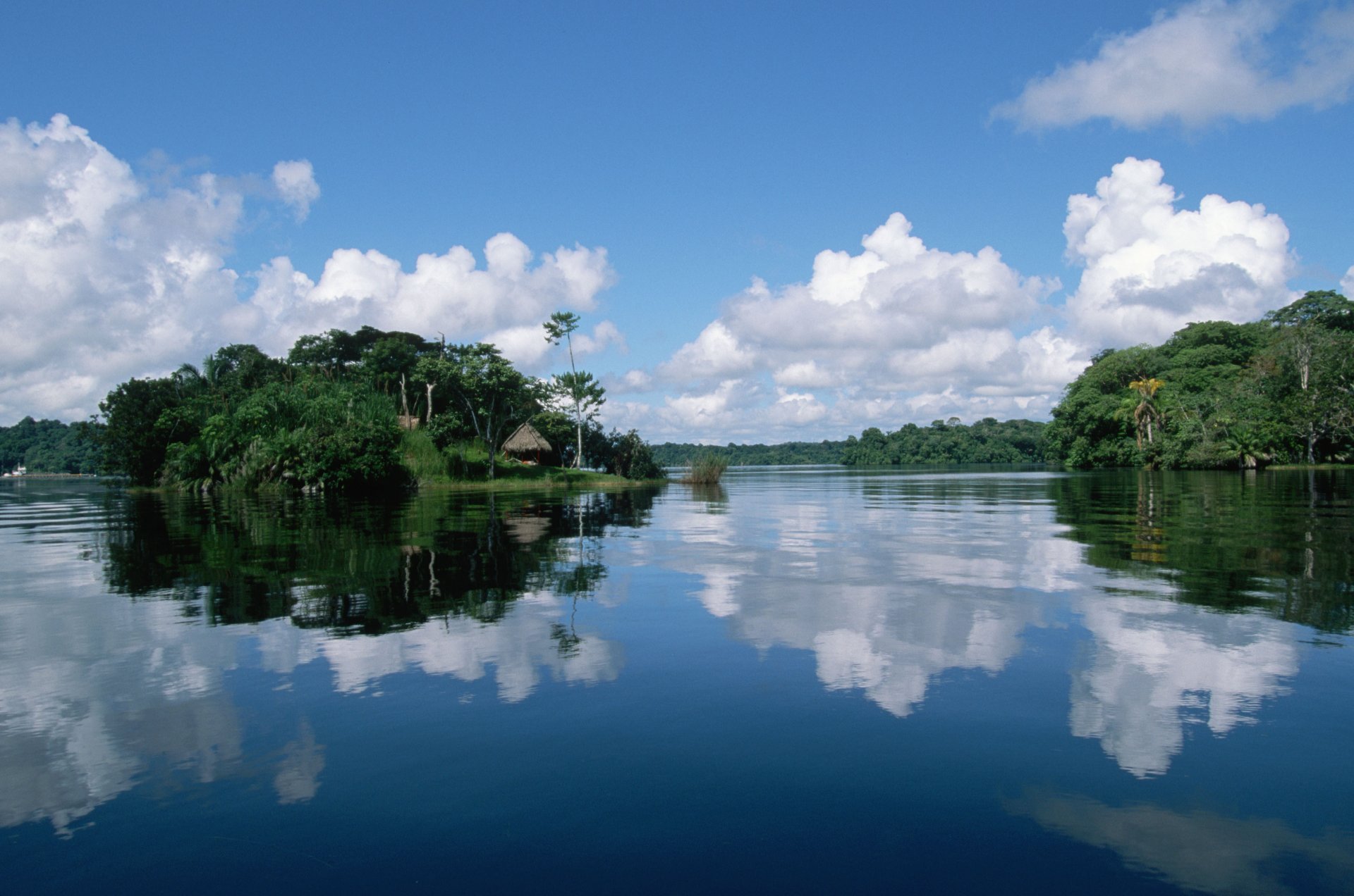 îles lagune rivière mer bungalow