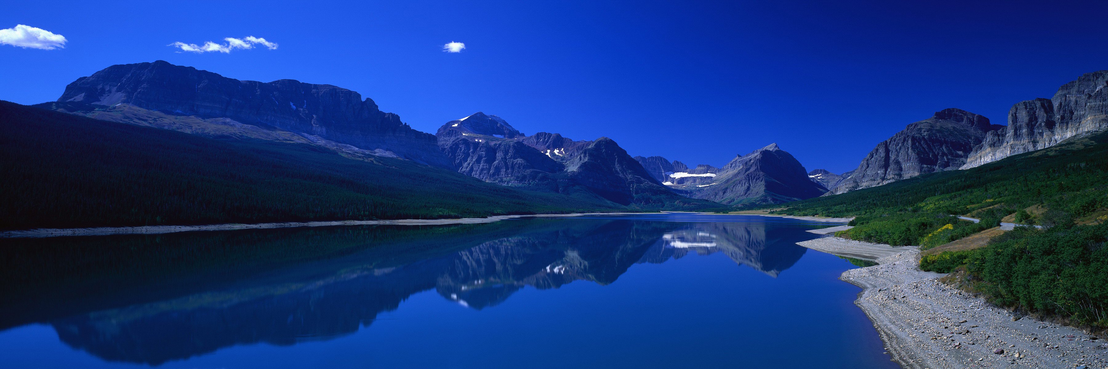 berge wasser reflexion ufer gras himmel