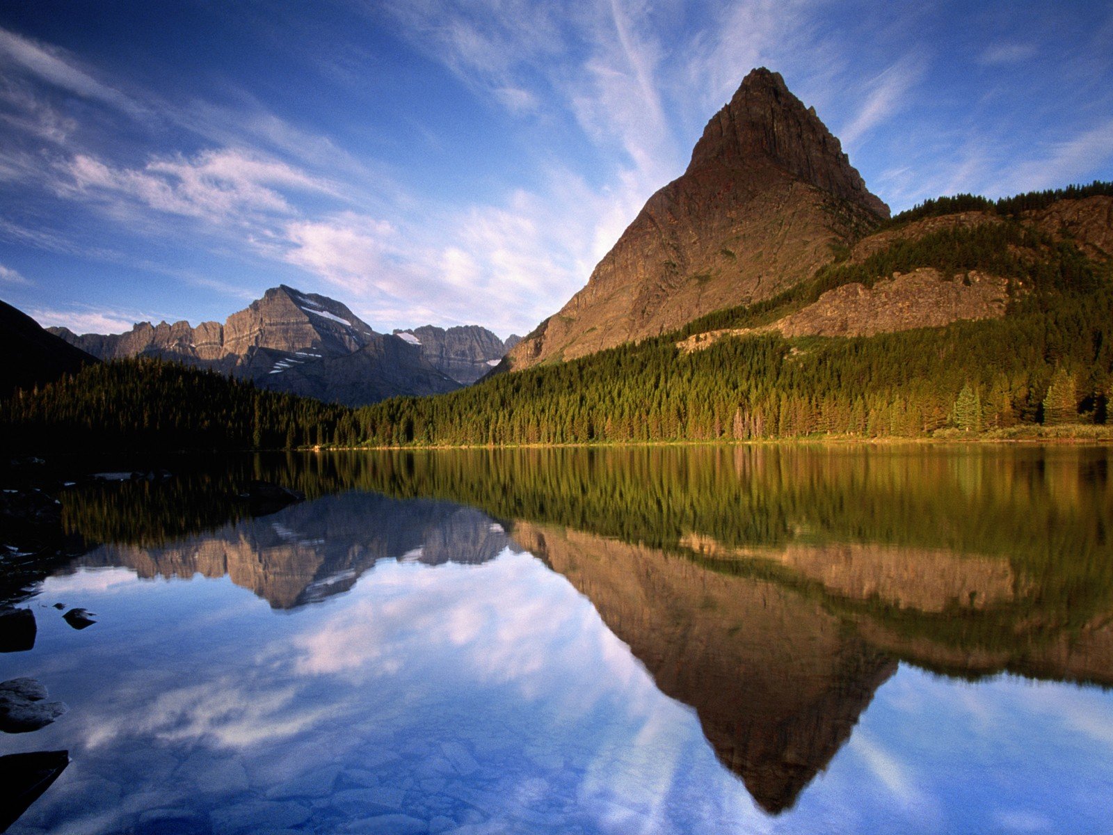 lake mountain tree reflection