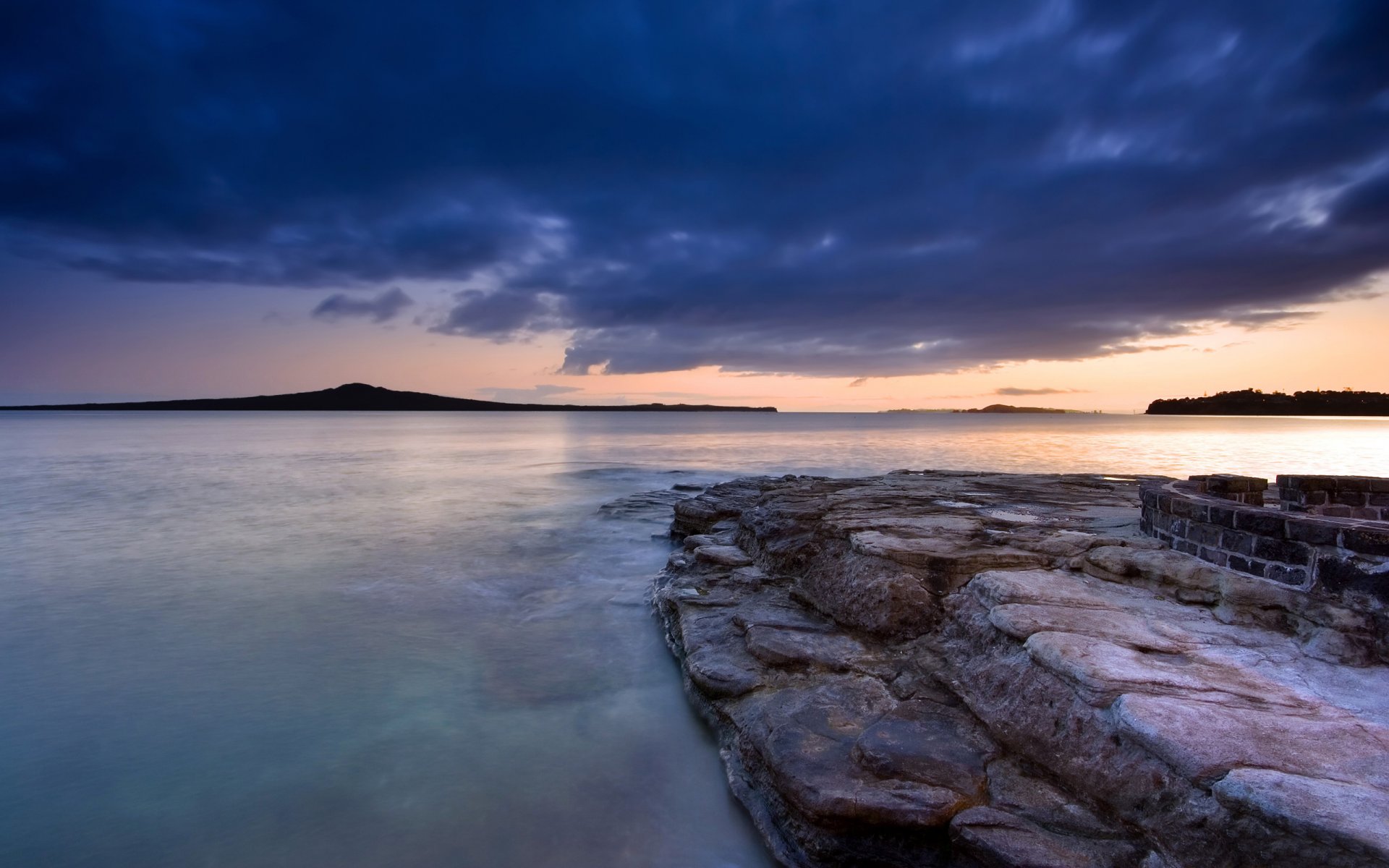 pietre acqua sera