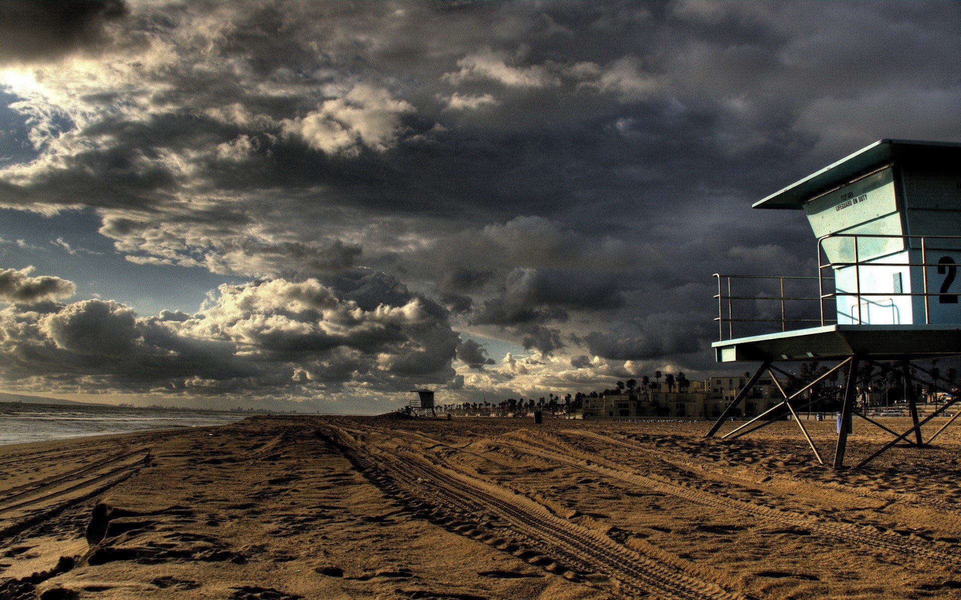 playa playa arena nubes