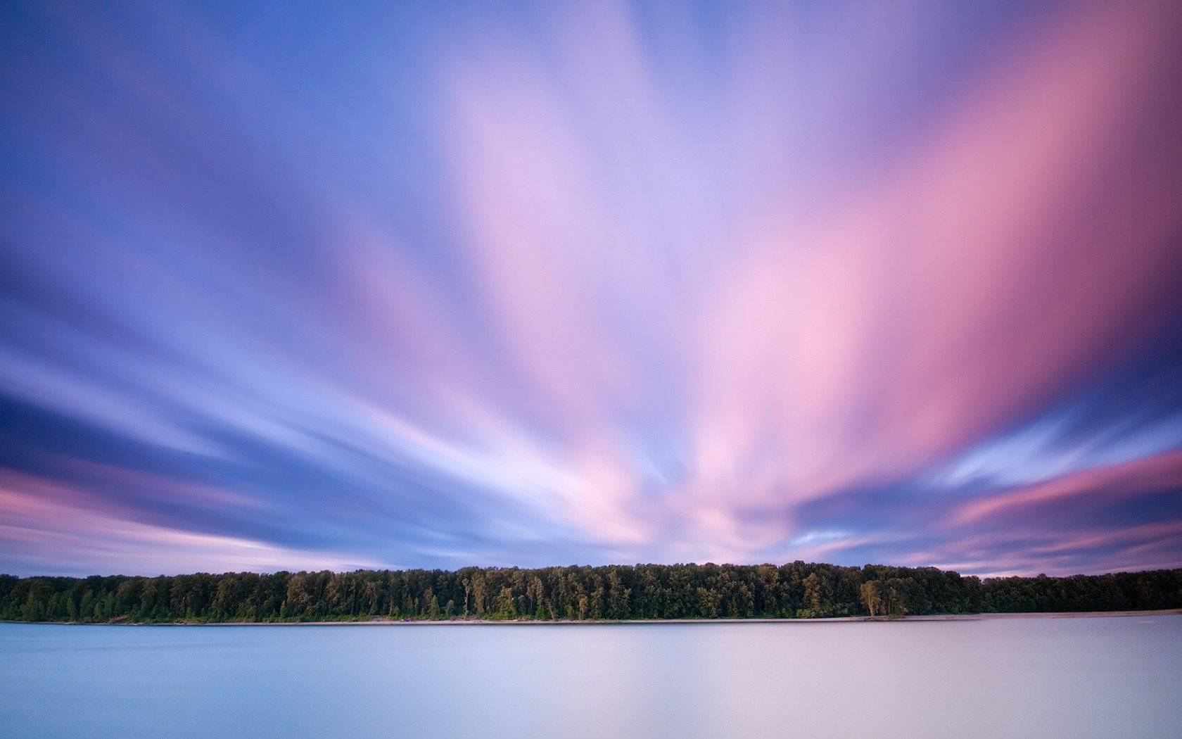 forêt lac nuages rose