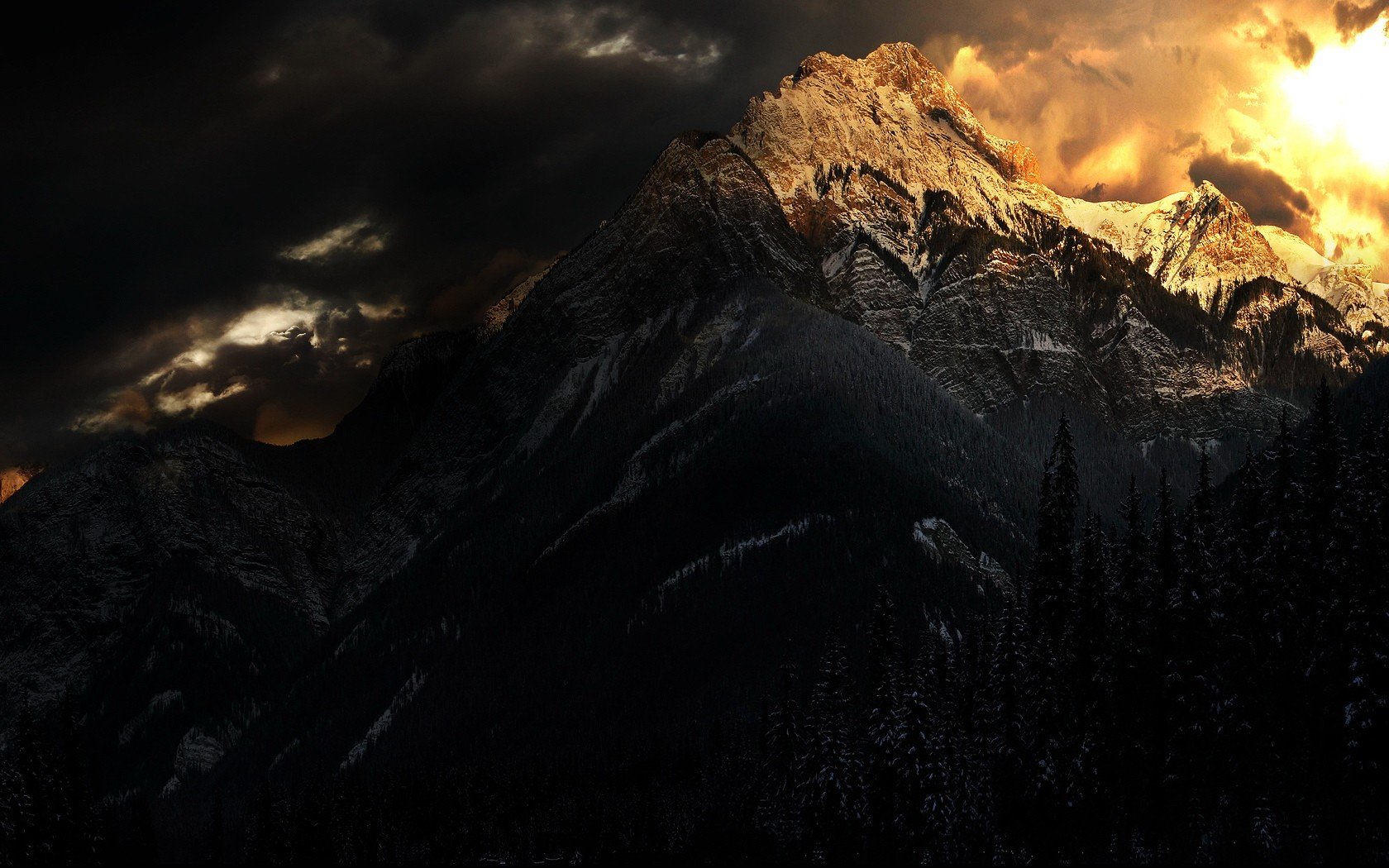 montagnes nuages lumière