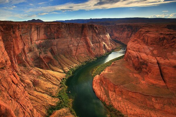 Río Colorado contra el cielo