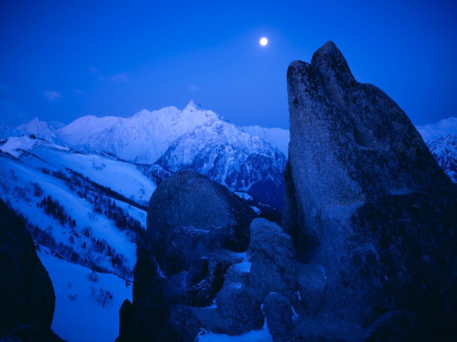 inverno neve montagne luna