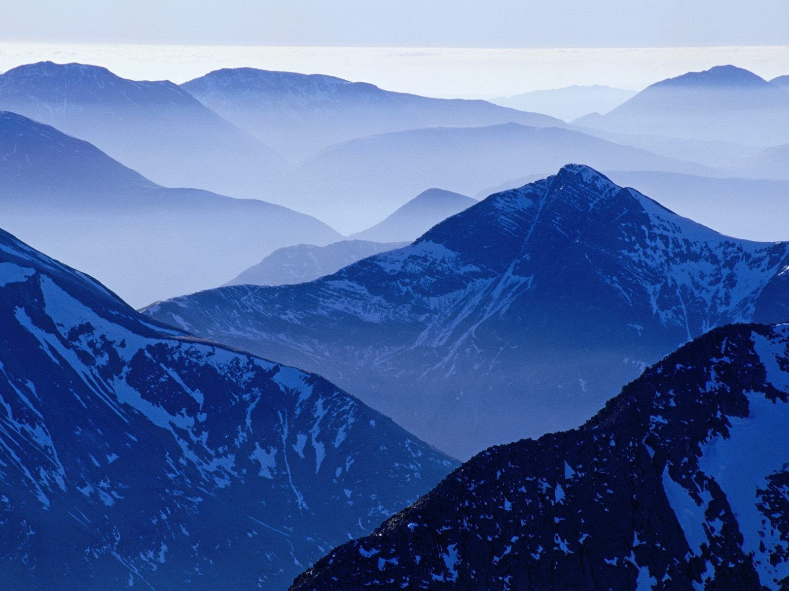 berge blau nebel