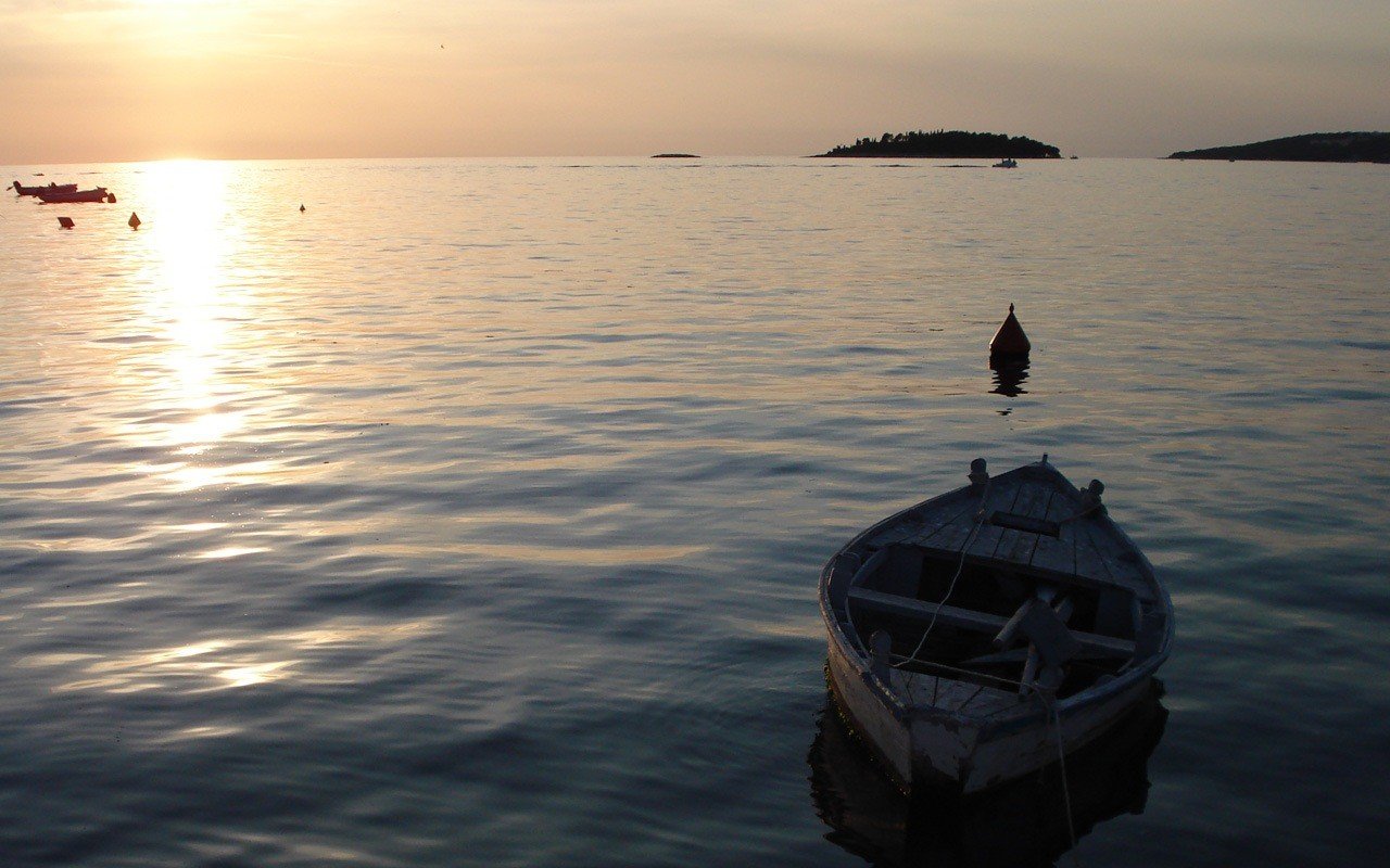 mare barca onde acqua mondo