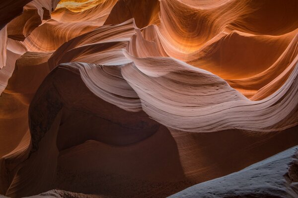 Lignes et courbes inhabituelles du Canyon de l antilope