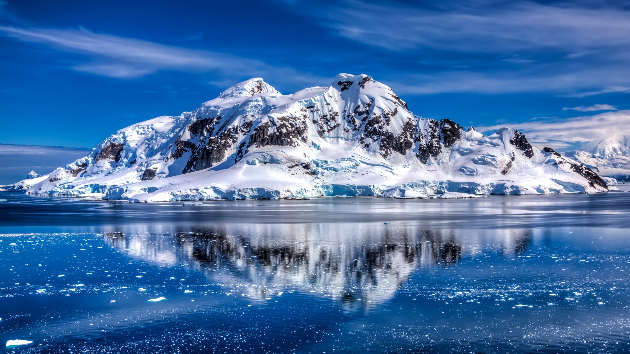 antarctique océan austral montagnes transantarctiques montagnes océan réflexion