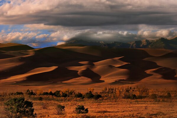 In Colorado, un deserto crassivo con Barchan